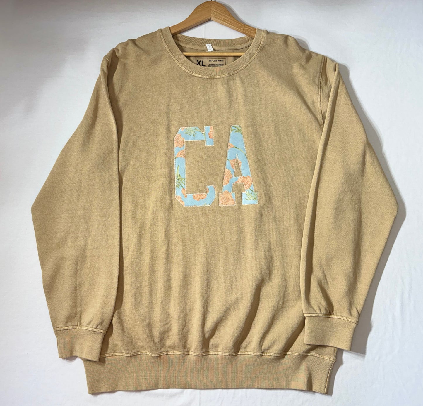 CALIFORNIA- CREWNECK APPLIQUÉ STATE FLOWER SWEATSHIRT