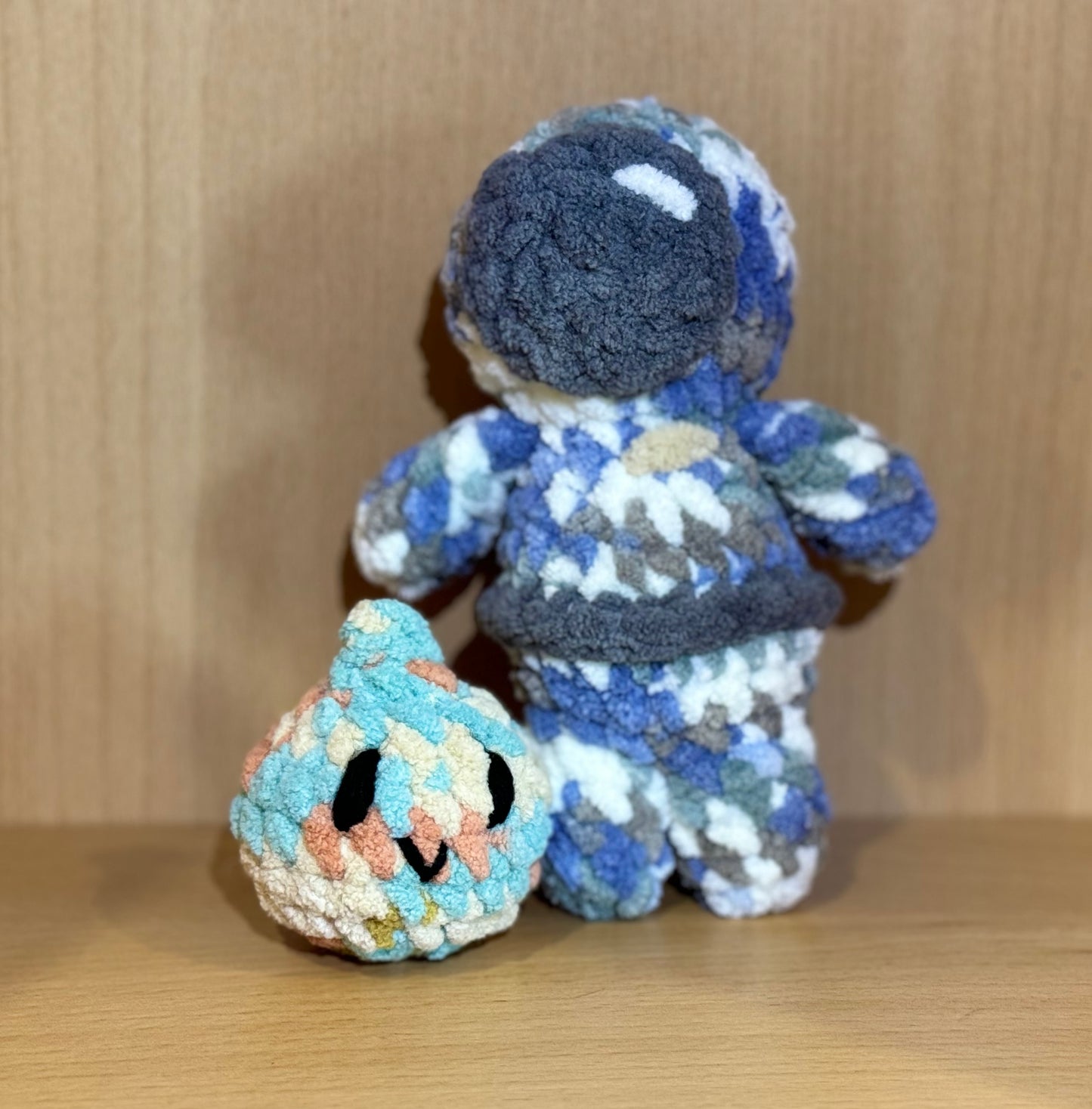 CROCHET ASTRONAUT [AZMEC] AND ALIEN FRIEND [GOOEY]