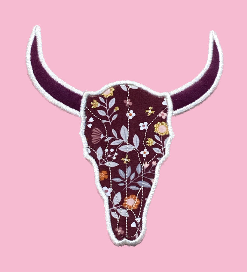 BULL APPLIQUÉ SWEATSHIRT